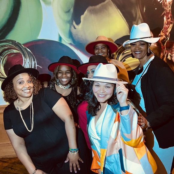 “Lilia” Classic Fedora Hat - Picture 6 of 6